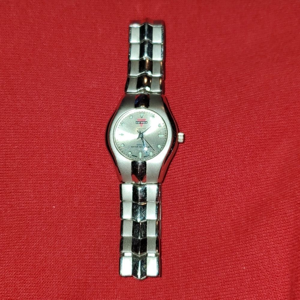 Women's Edforce Stainless Steel Analog Wristwatch Silver‎ Band & Case